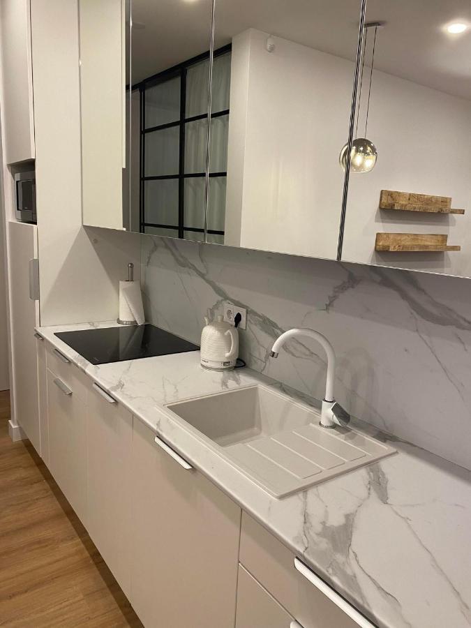 Modern Rustic In Center-Prime Rentals Kaunas Exterior photo